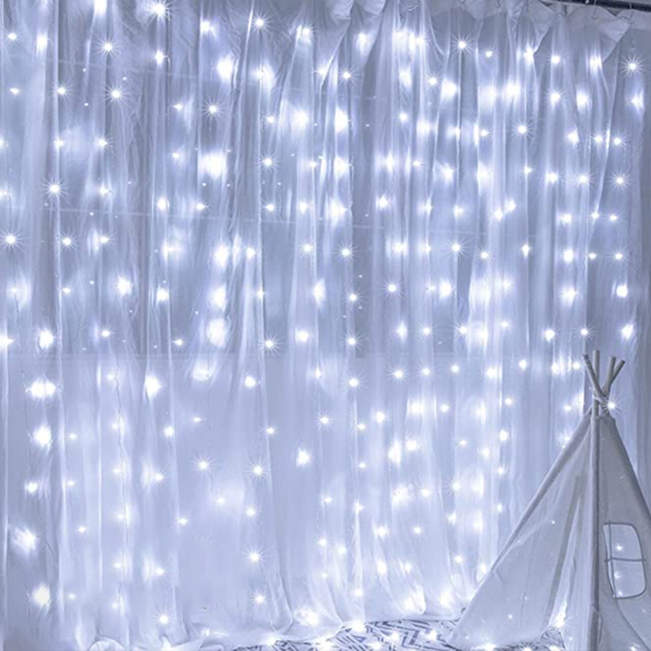Perfect Holiday 300 LED USB Fairy Curtain Light With Remote - 8 Light Modes
